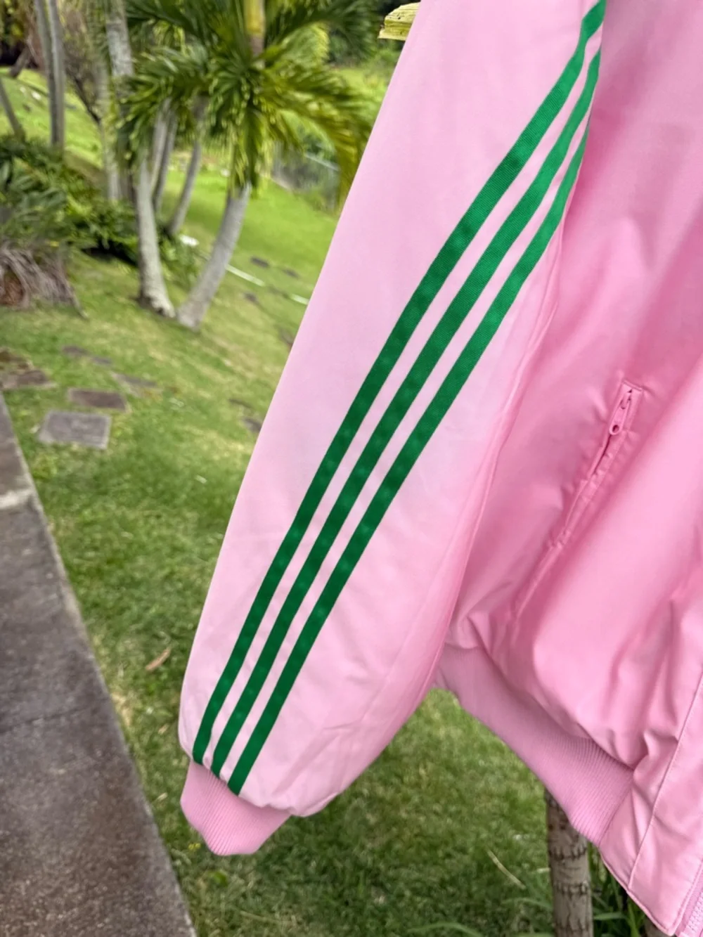 Adidas Reversible Oversized Insulated Jacket - Picture 2 of 9